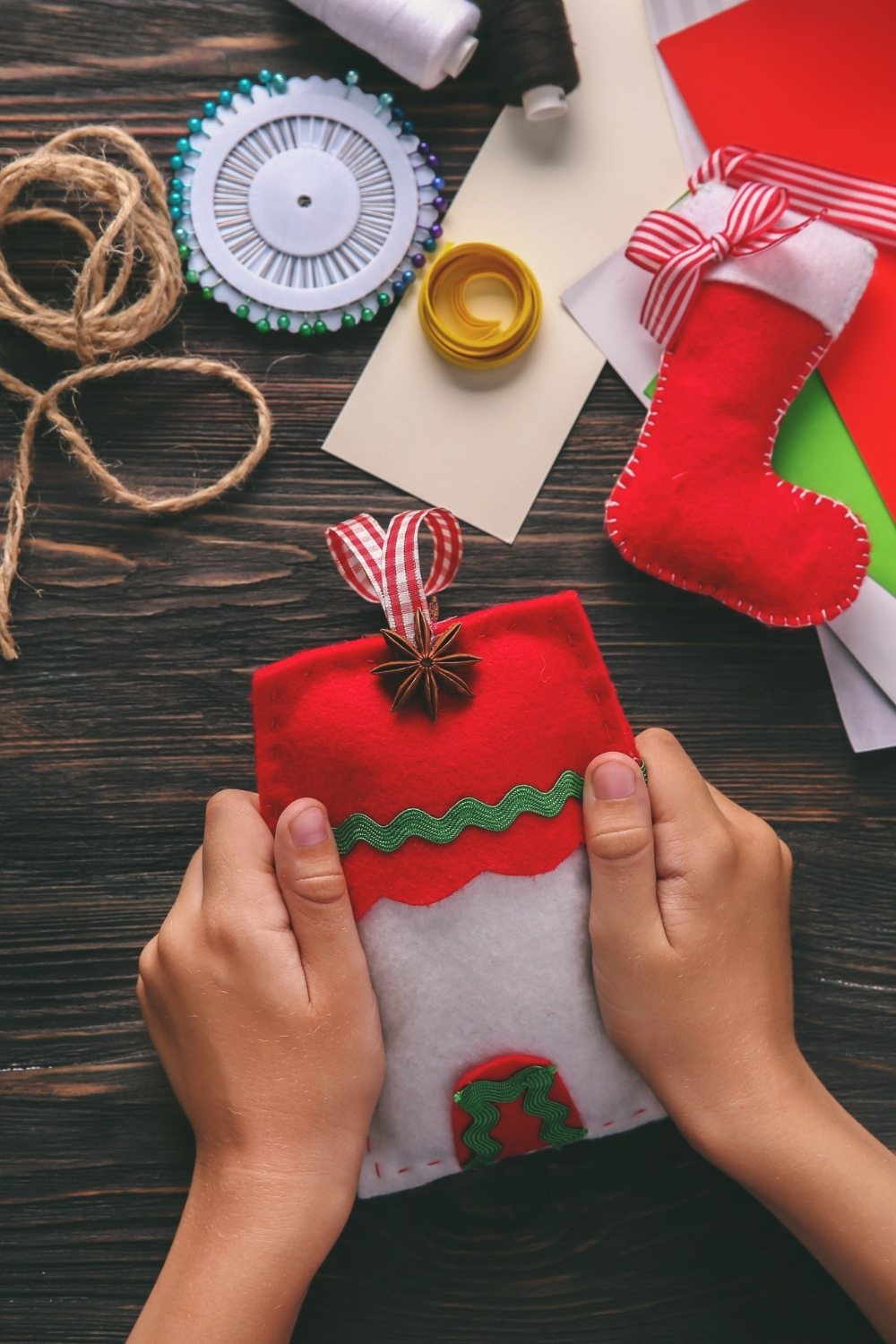  Making A Felt Christmas Sock